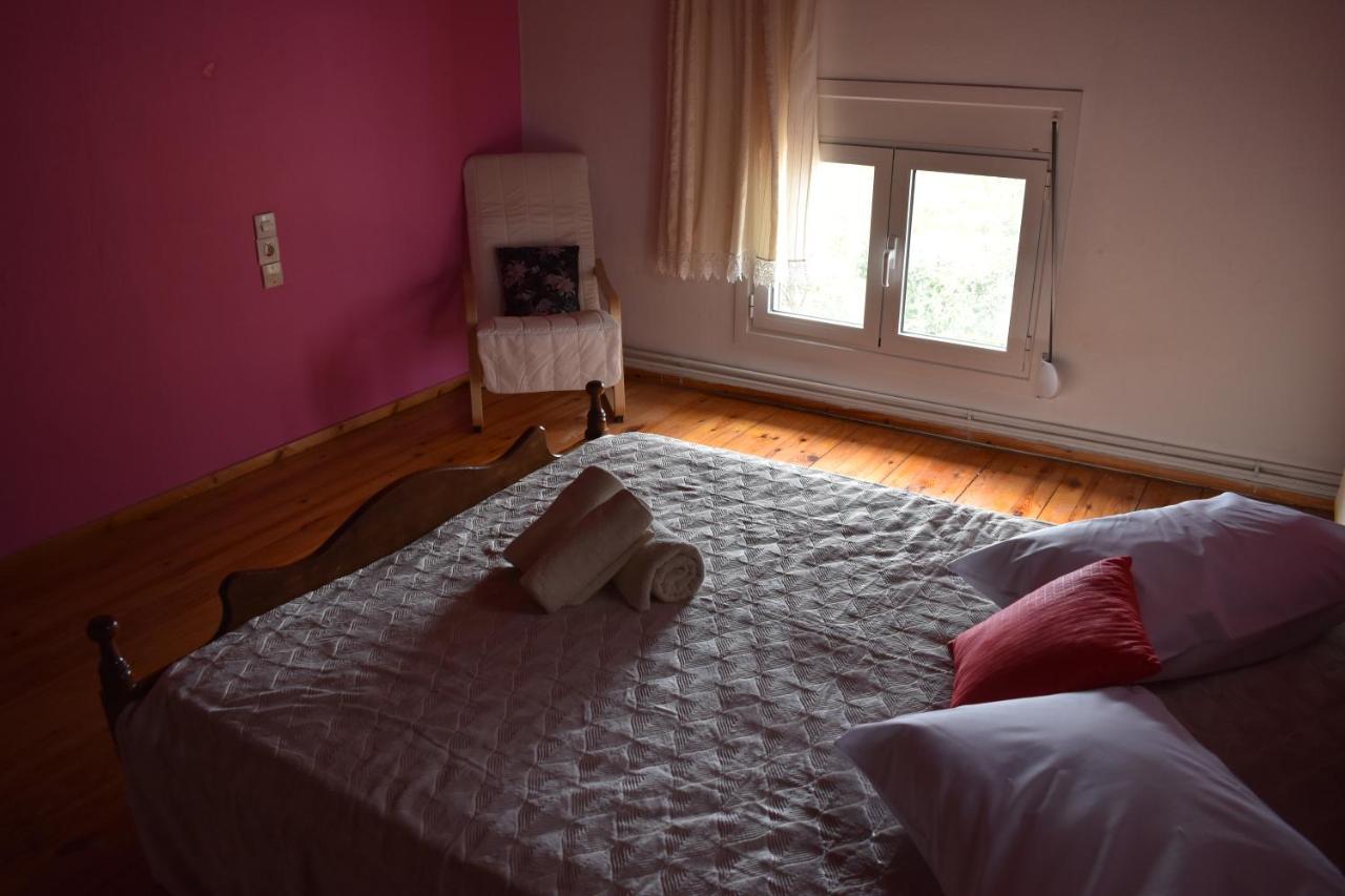 Kerasia's And Dora's Garden Holiday home